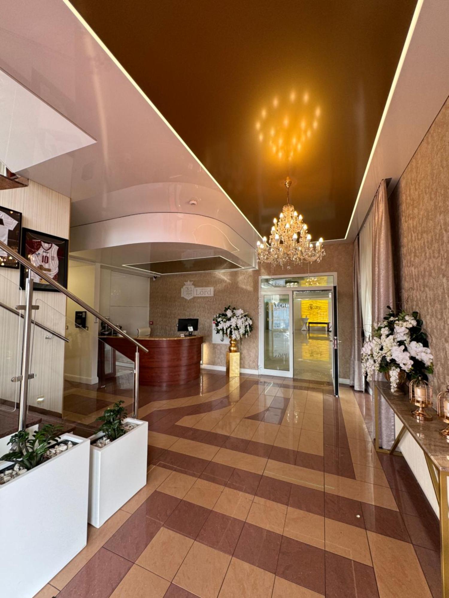 Hotel Lord Старгард-Щециньски Экстерьер фото